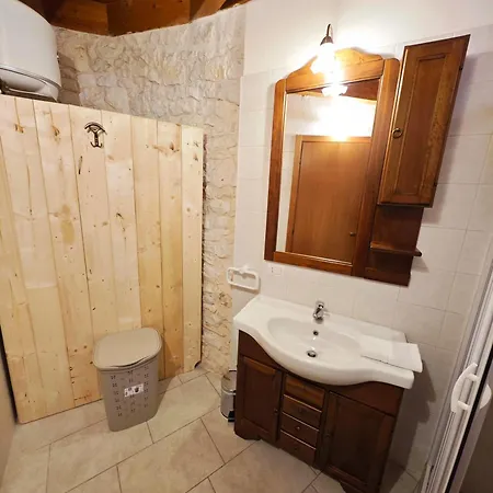 Il Trullo Nel Bosco Apartment *